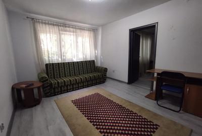 DE INCHIRIAT - APARTAMENT 2 CAMERE-PODU ROS - 4