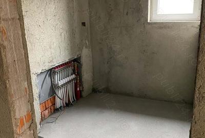 Casă cu 5 camere în Ghiroda