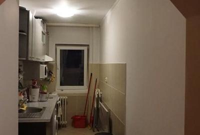 Garsonieră de 39 mp, bloc mixt finalizat 1982  in zona Drumul Taberei - 1 Mai - 6