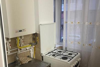 Garsonieră decomandată în Eroii Revoluției - 3