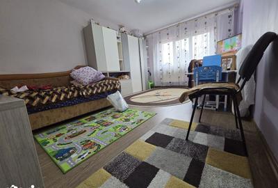 Apartament cu 2 camere decomandat în E3 - 8