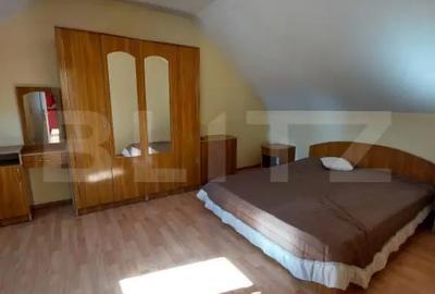 Casă cu 4 camere cu Teren 1000 Mp în Central - 2