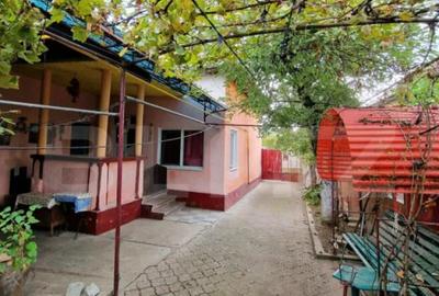 Casa de vanzare cu 3 camere aproape de Baile Sarate - Oc - 4