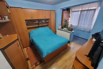 Vand apartament cu 4camere Nufaru - 2