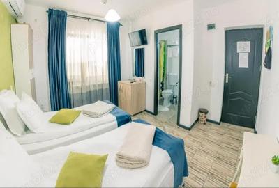 Casă cu 6 camere cu Teren 257 Mp în Vama Veche - 1