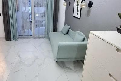 Garsonieră decomandată în Central - 1