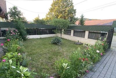 Casă cu 4 camere în Central - 3