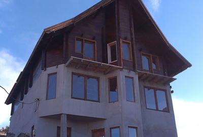 Casă cu 4 camere în Novaci - 3