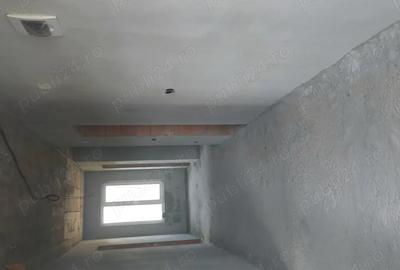 Vand casa ,in Unirea - 2