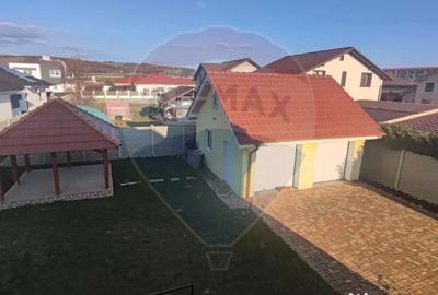 Casă cu 4 camere cu Teren 803 Mp în Oncea - 10
