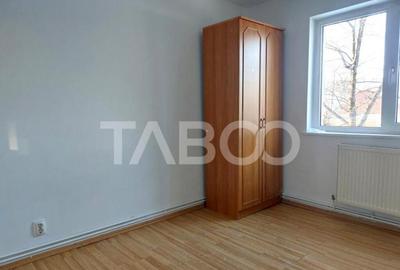 Apartament cu 2 camere decomandat, mobilat în Central - 1