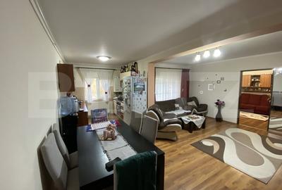 Apartament cu 3 camere, 81 mp, decomandat zona Bradet - 4