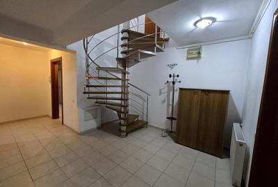Apartament pe 2 etaje si curte de 187 mp HERASTRAU - 17
