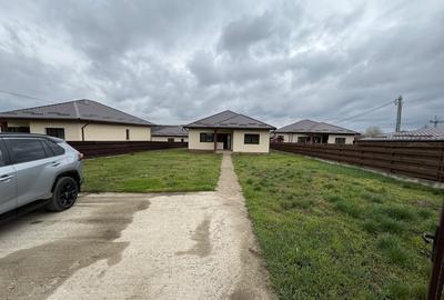 Casă individuală cu 3 camere cu Canalizare în Popas Păcurari - 2