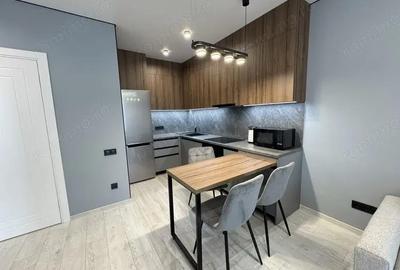 Garsonieră decomandată în P-ța Universității - 1