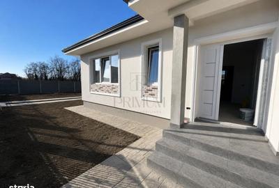 Casă cu 4 camere în Utvin