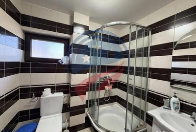 Casă cu 4 camere cu Teren 665 Mp în Malu Mare - 2