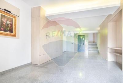 Apartament cu 3 camere de vanzare in zona Damaroaia - Pet... - 12