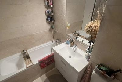 Apartament cu 3 camere decomandat în Alexandriei - 2
