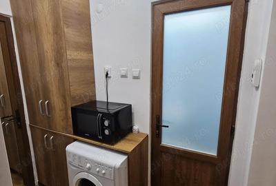 Garsonieră decomandată în Exercițiu - 4