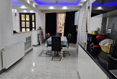 Casă cu 6 camere cu Canalizare în Brătianu - 2