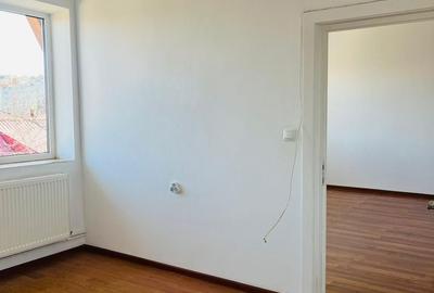 Apartament cu 2 camere decomandat în Centrul Civic