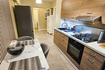 Apartament cu 2 camere decomandat, mobilat în City Park Mall