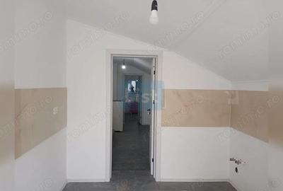 Casă cu Teren 632 Mp în Braniștea - 16