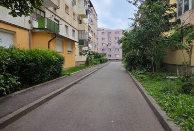 Apartament cu 3 camere în Micro 16 - 14