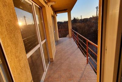 Apartament cu 3 camere decomandat în Lazaret - 5