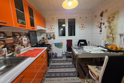 Apartament cu 3 camere decomandat în Dristor - 4