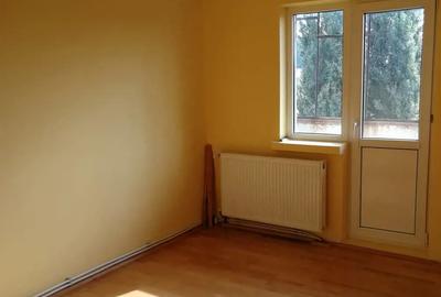 Apartament cu 4 camere decomandat în 1 Mai - 1