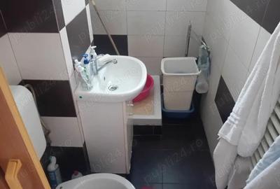 Apartament cu 4 camere decomandat în Dărmănești - 7