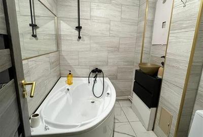 Garsonieră decomandată în Podu Roș - 1