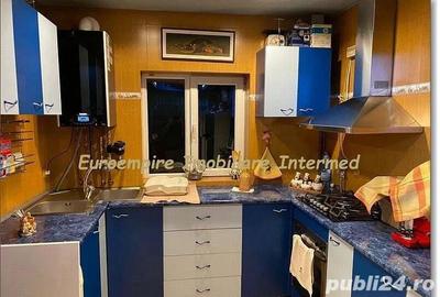 Vila de vanzare in Constanta-zona Poarta 6, 7 camere, 3 bai, 2 bucatarii - 3