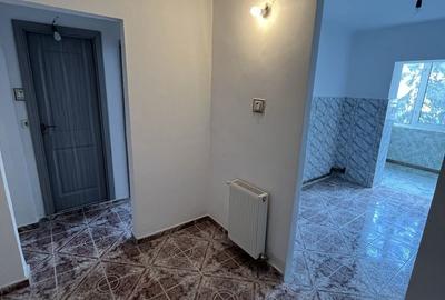 Apartament cu 2 camere decomandat în Micro 12 - 3