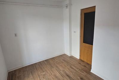 Apartament cu 3 camere decomandat în Nicolina - 18