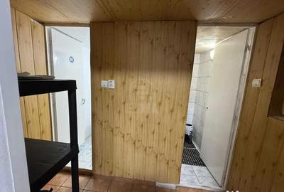 Casă cu 10 camere cu Teren 125 Mp în Lupeni - 8