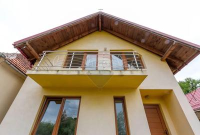 Casă cu 5 camere cu Teren 378 Mp în Purcăreni - 2