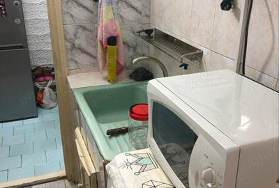 Vand apartament 2 camere - 1