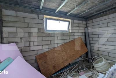 Casă cu 4 camere cu Teren 538 Mp în Priseaca - 1