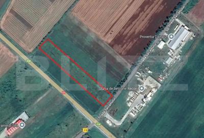 Teren de 8700 mp, în Central - 3