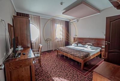 Hotel 3 Stele de Vanzare la  Delfinariu, aproape de Mamaia - 33