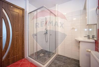 Casa cu doua corpuri, teren 835 mp, str. I.L. Caragiale, Rasnov - 12