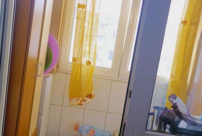 Apartament cu 3 camere decomandat în Podei - 4
