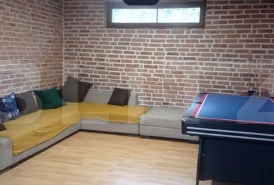 Casă cu 4 camere cu Teren 610 Mp în Central