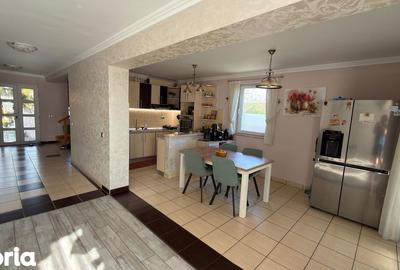 Casă cu 4 camere cu Teren 600 Mp în Nojorid - 2