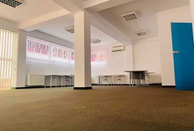 Spațiu comercial, de 105 mp, în Central - 1