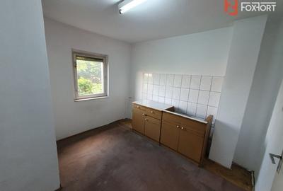 Apartament cu 3 camere decomandat, vedere pe 2 parti, zona Dambovita - 4