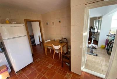 3 camere decomandat Drumul Taberei Drumul Sării - 2